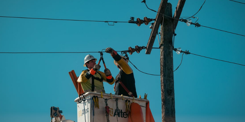 private power poles installation