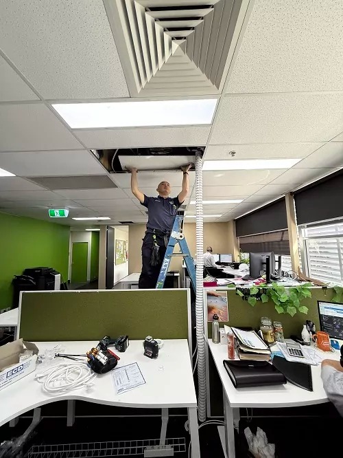 Commercial & Industrial Electrician