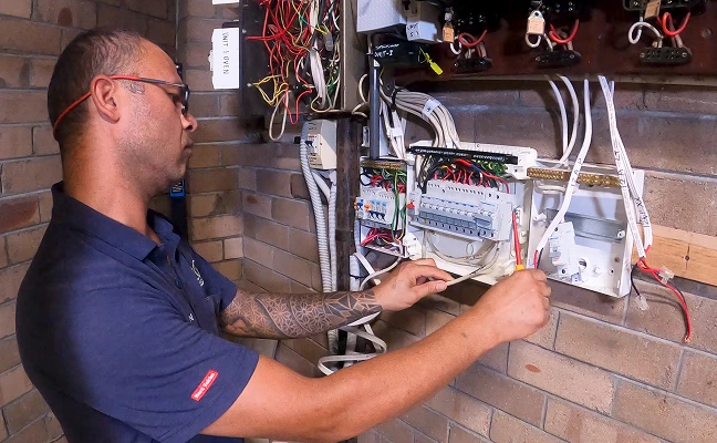 Hours Emergency Electricians